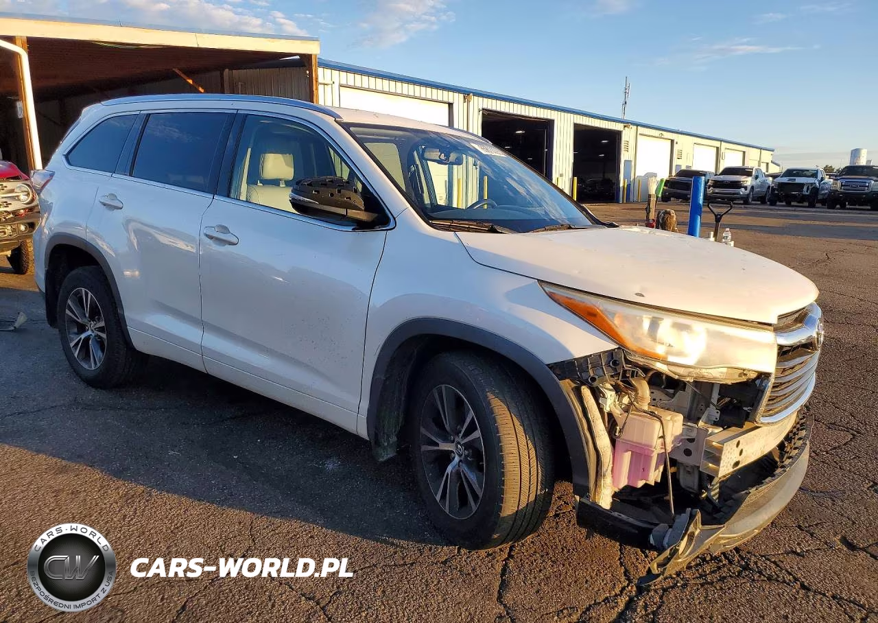 2016 Toyota Highlander Xle VIN:5TDJKRFH6GS278716 - 4