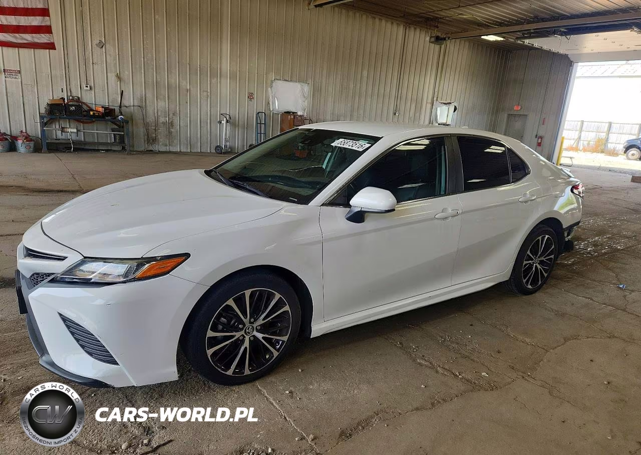 2020 Toyota Camry Se