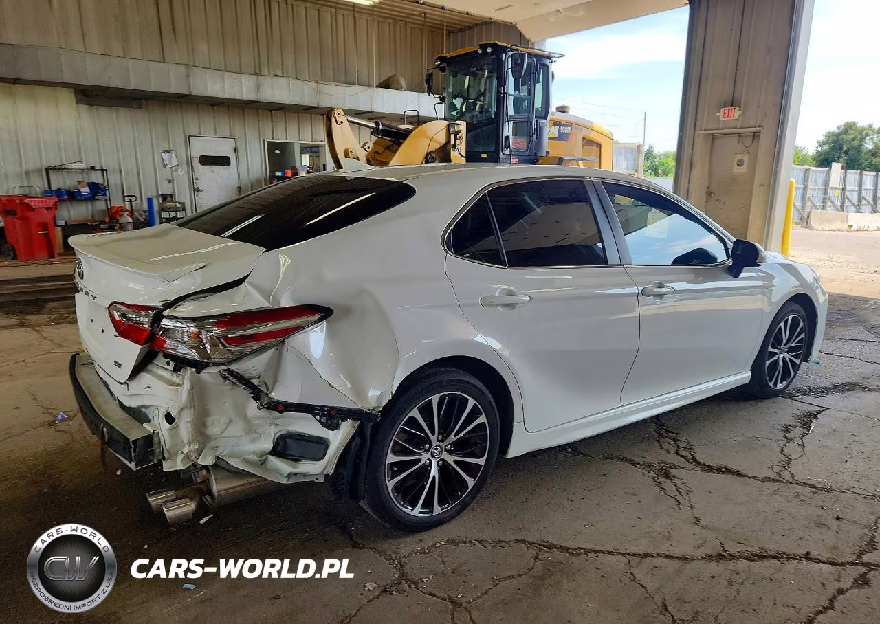 2020 Toyota Camry Se VIN:4T1G11AK5LU917431 - 3