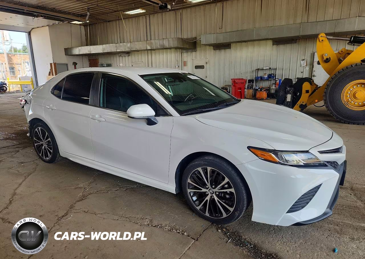 2020 Toyota Camry Se VIN:4T1G11AK5LU917431 - 4