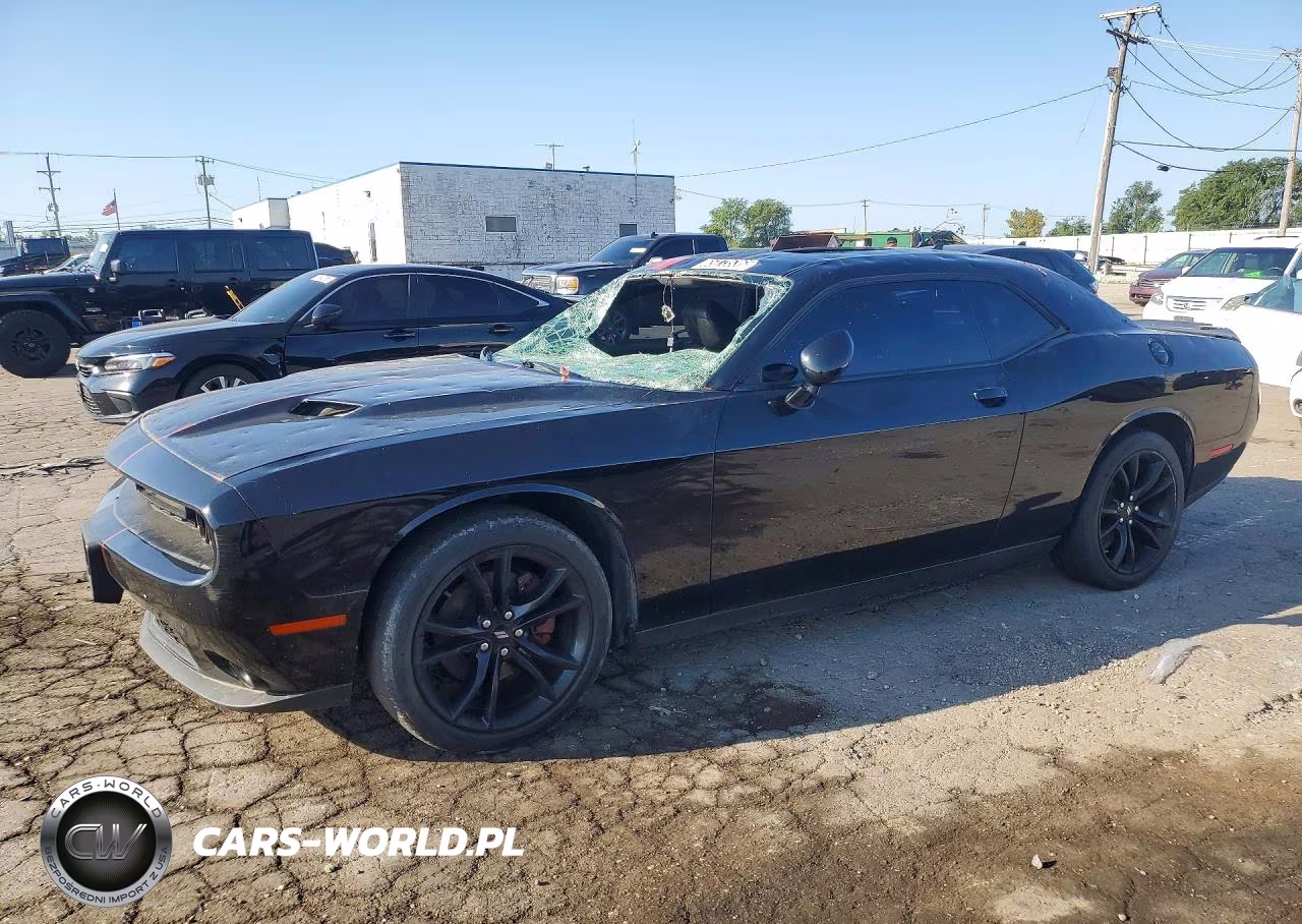 2018 Dodge Challenger Sxt VIN:2C3CDZAG1JH322312 - 1