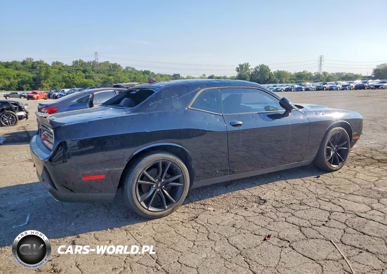 2018 Dodge Challenger Sxt VIN:2C3CDZAG1JH322312 - 3