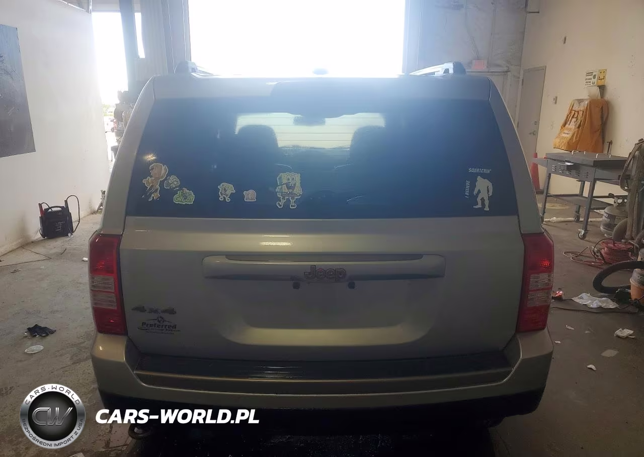 2016 Jeep Patriot Sport VIN:1C4NJRBB6GD696484 - 6