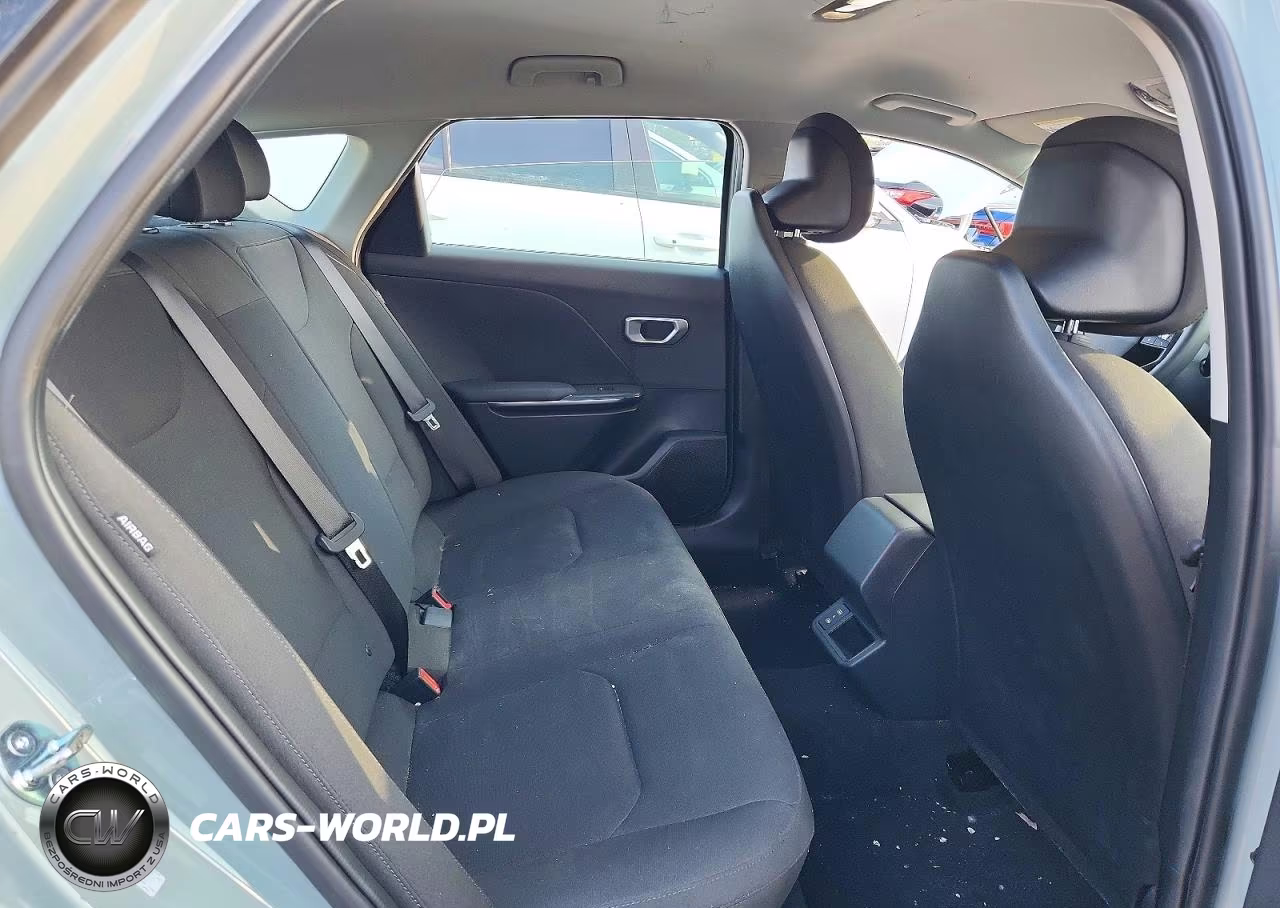2026 Kia K4 Lxs VIN:3KPFT4DE5TE354123 - 10