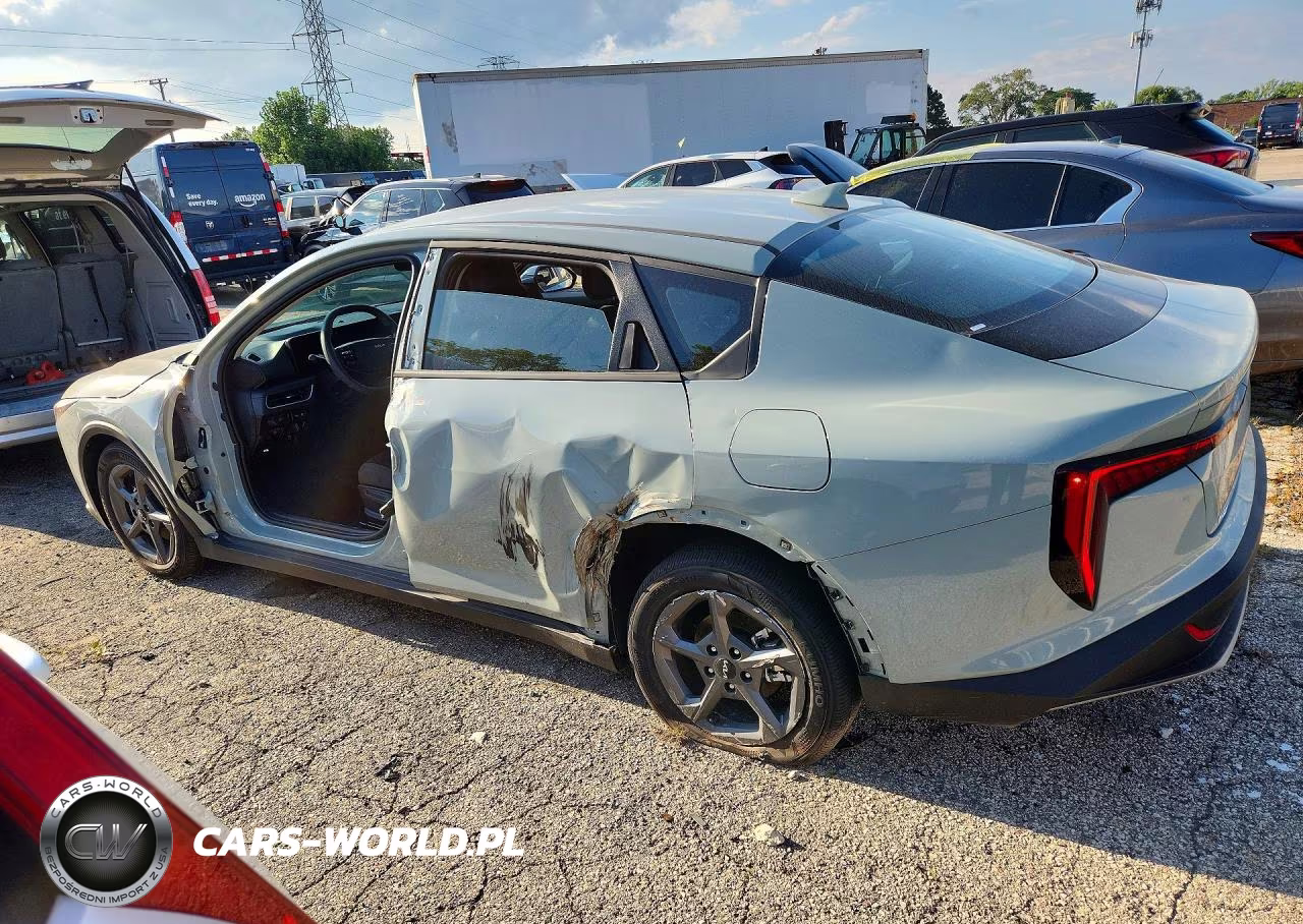 2026 Kia K4 Lxs VIN:3KPFT4DE5TE354123 - 2