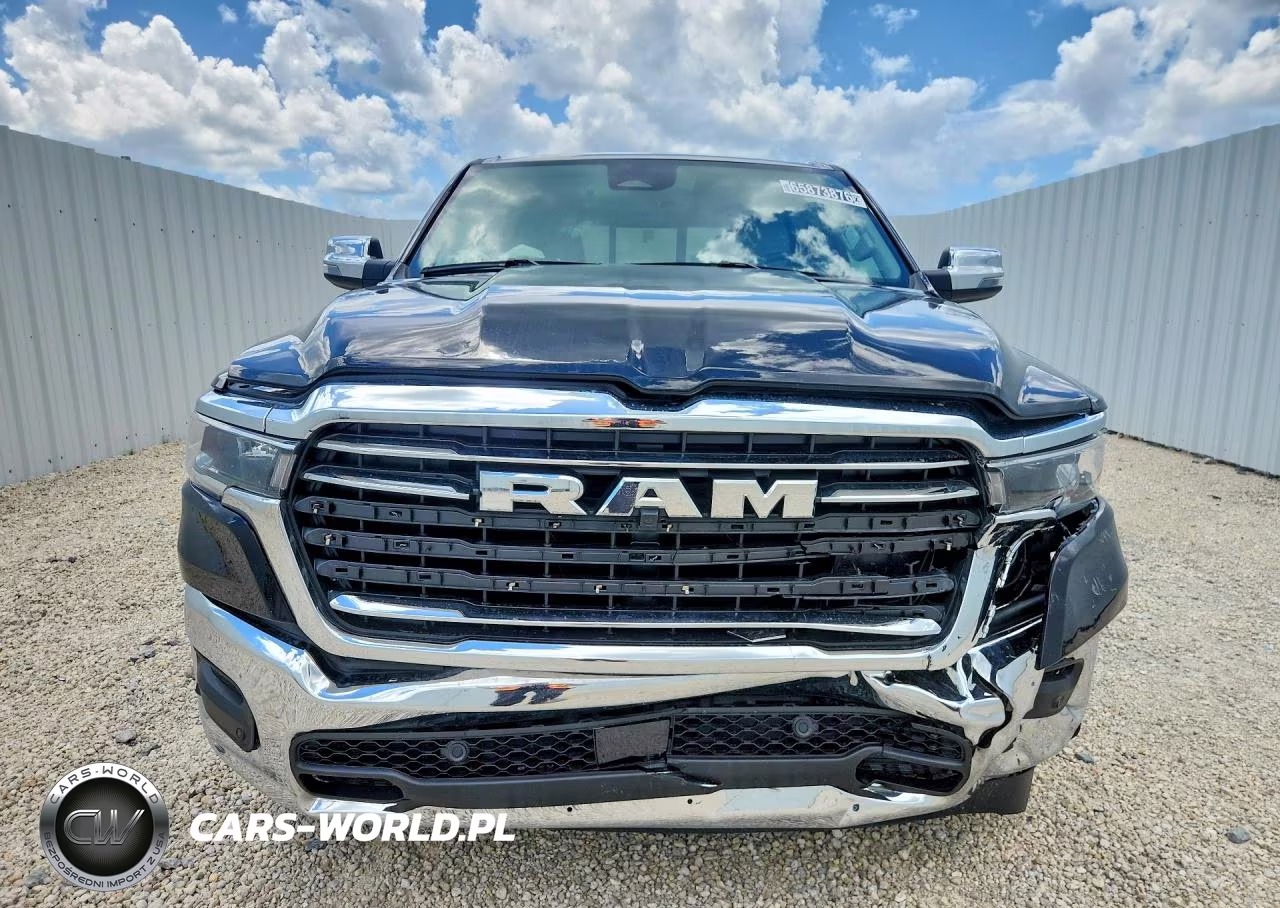 2025 Ram 1500 Laramie VIN:1C6SRFJP5SN761889 - 5
