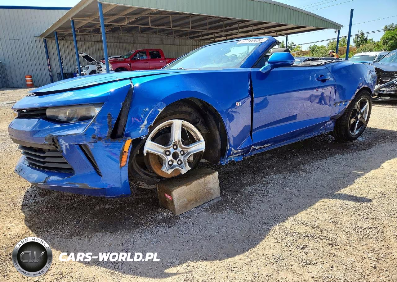 2018 Chevrolet Camaro Lt VIN:1G1FB3DX2J0132264 - 1