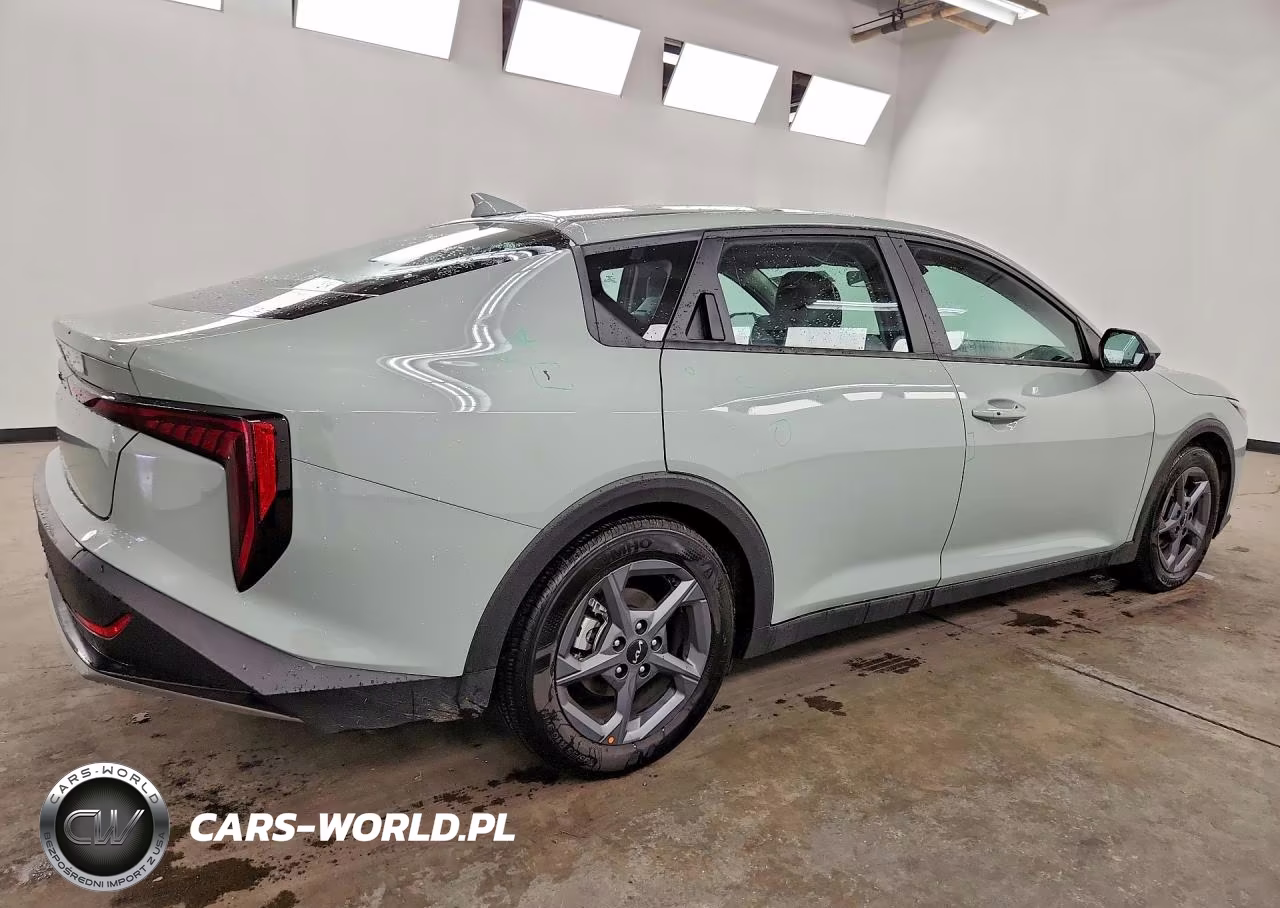 2026 Kia K4 Lxs VIN:3KPFT4DE0TE303774 - 3