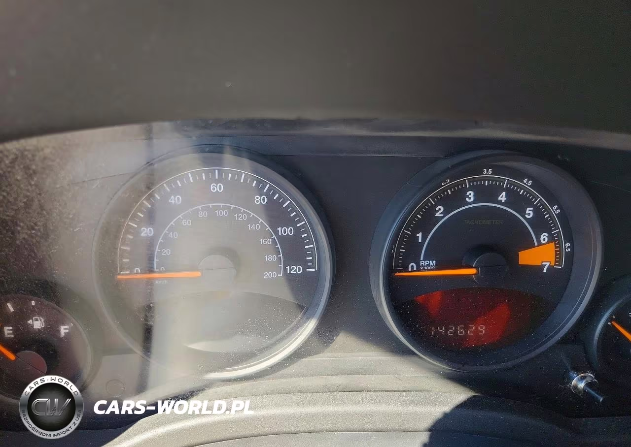 2015 Jeep Patriot Latitude VIN:1C4NJRFB0FD217887 - 9