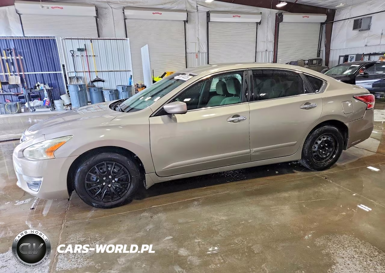 2014 Nissan Altima 2.5 S – zdjęcie 1 z 12