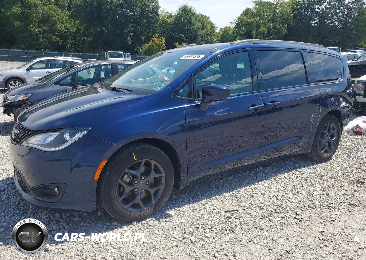 2018 Chrysler Pacifica Touring L – zdjęcie 1 z 14
