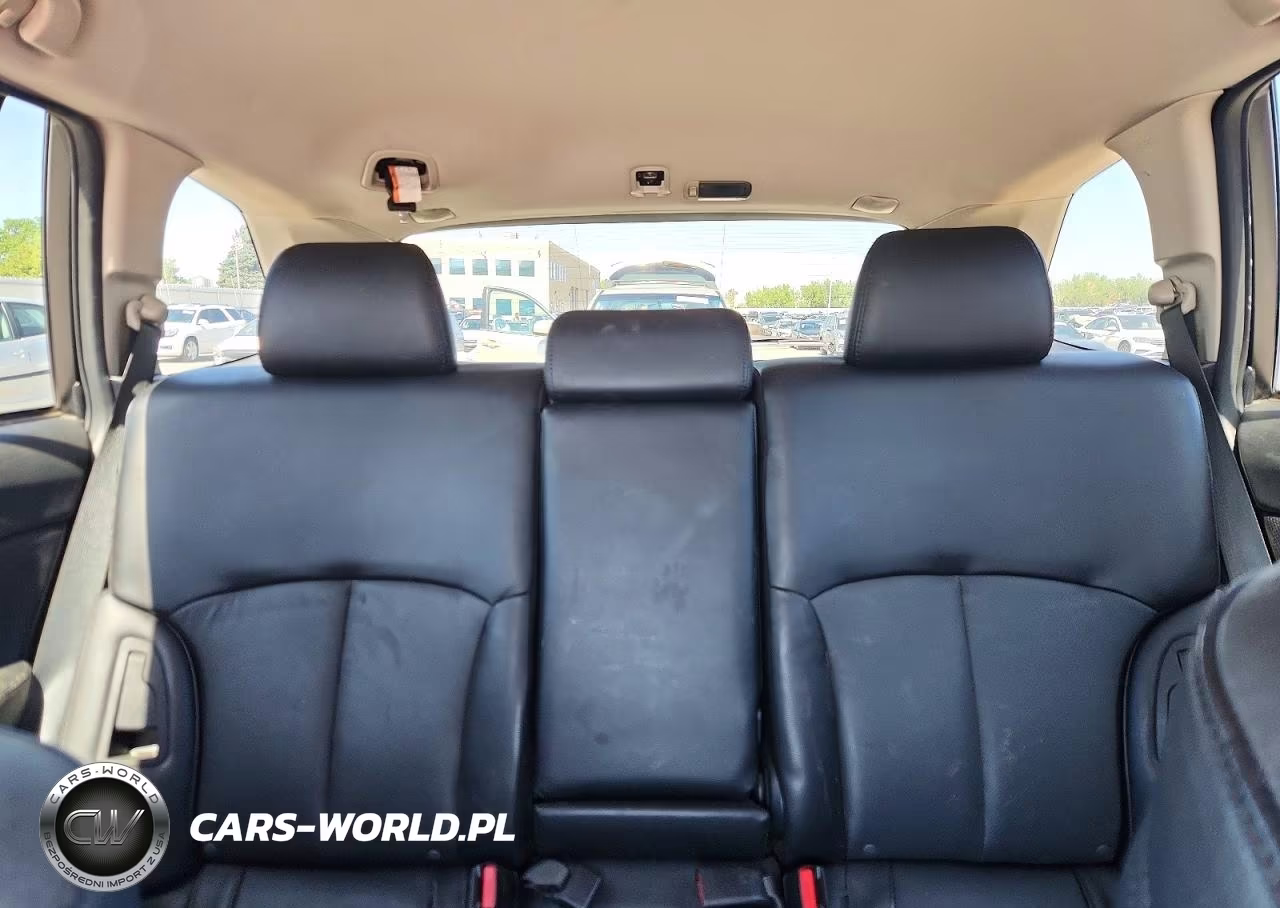 2013 Subaru Outback 3.6R Limited VIN:4S4BRDLC2D2212108 - 10