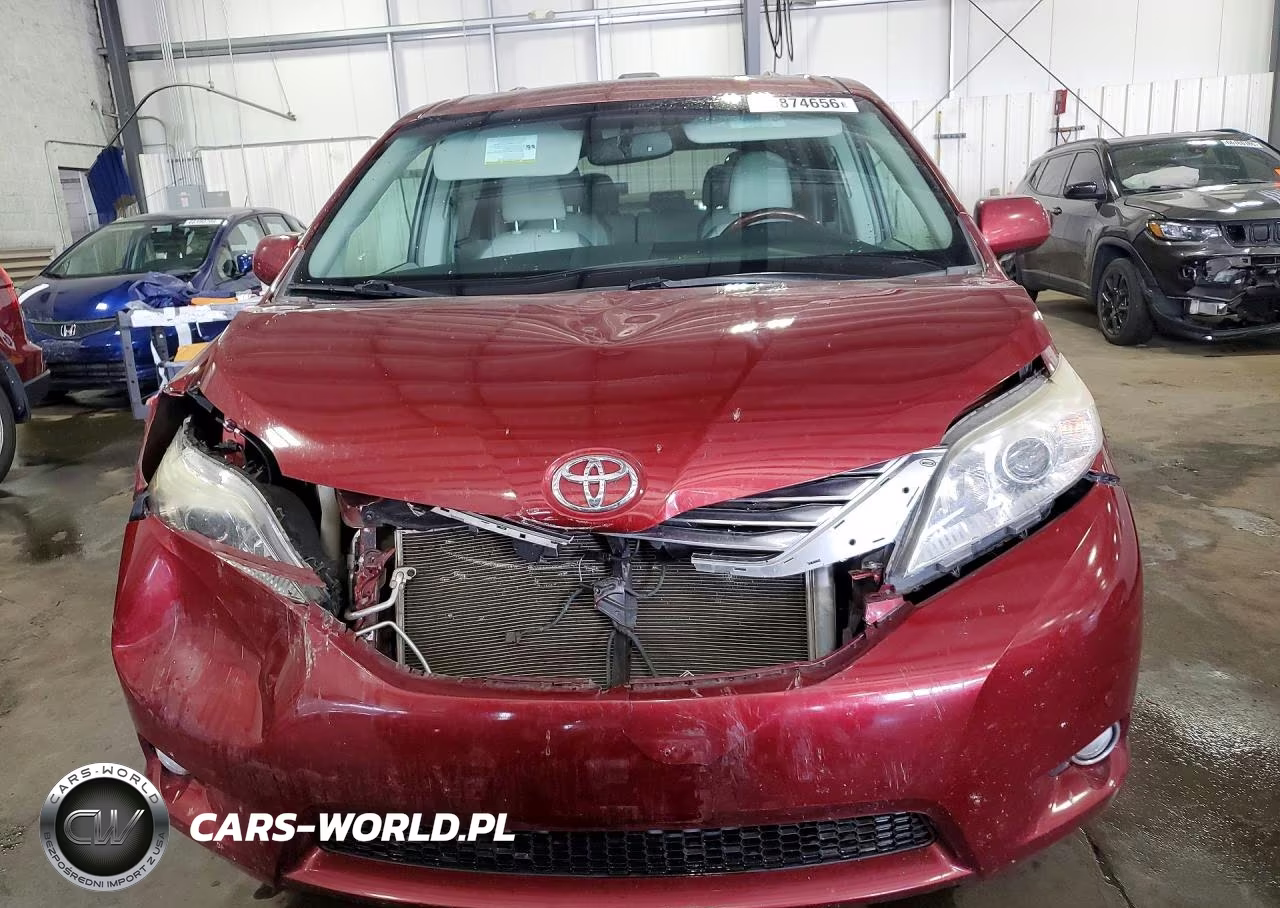 2011 Toyota Sienna Limited 7-Passenger VIN:5TDDK3DC5BS003462 - 5
