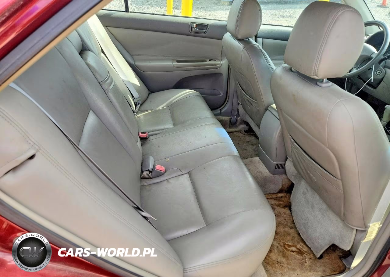 2004 Toyota Camry Le VIN:4T1BE32KX4U324352 - 10