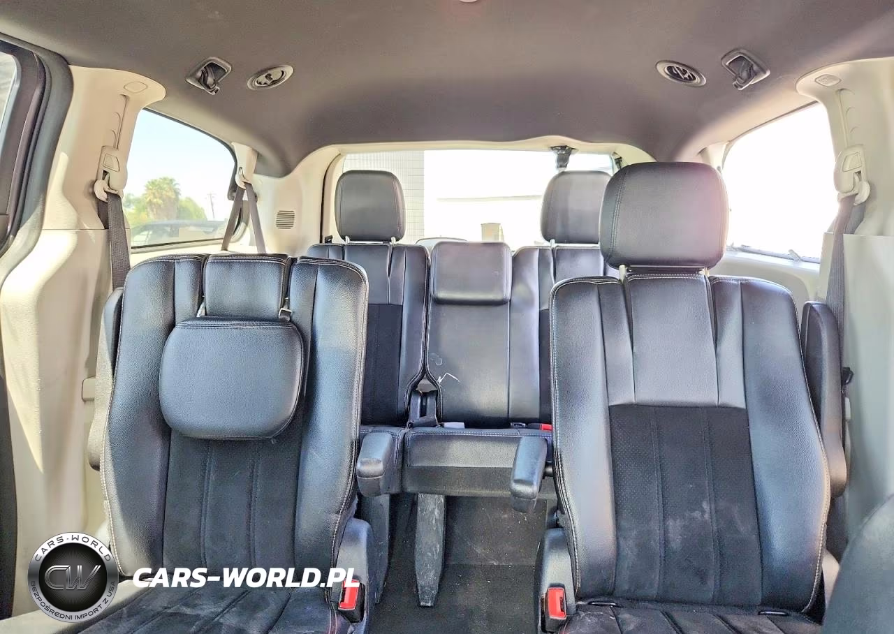 2018 Dodge Grand Caravan Sxt VIN:2C4RDGCGXJR302870 - 10