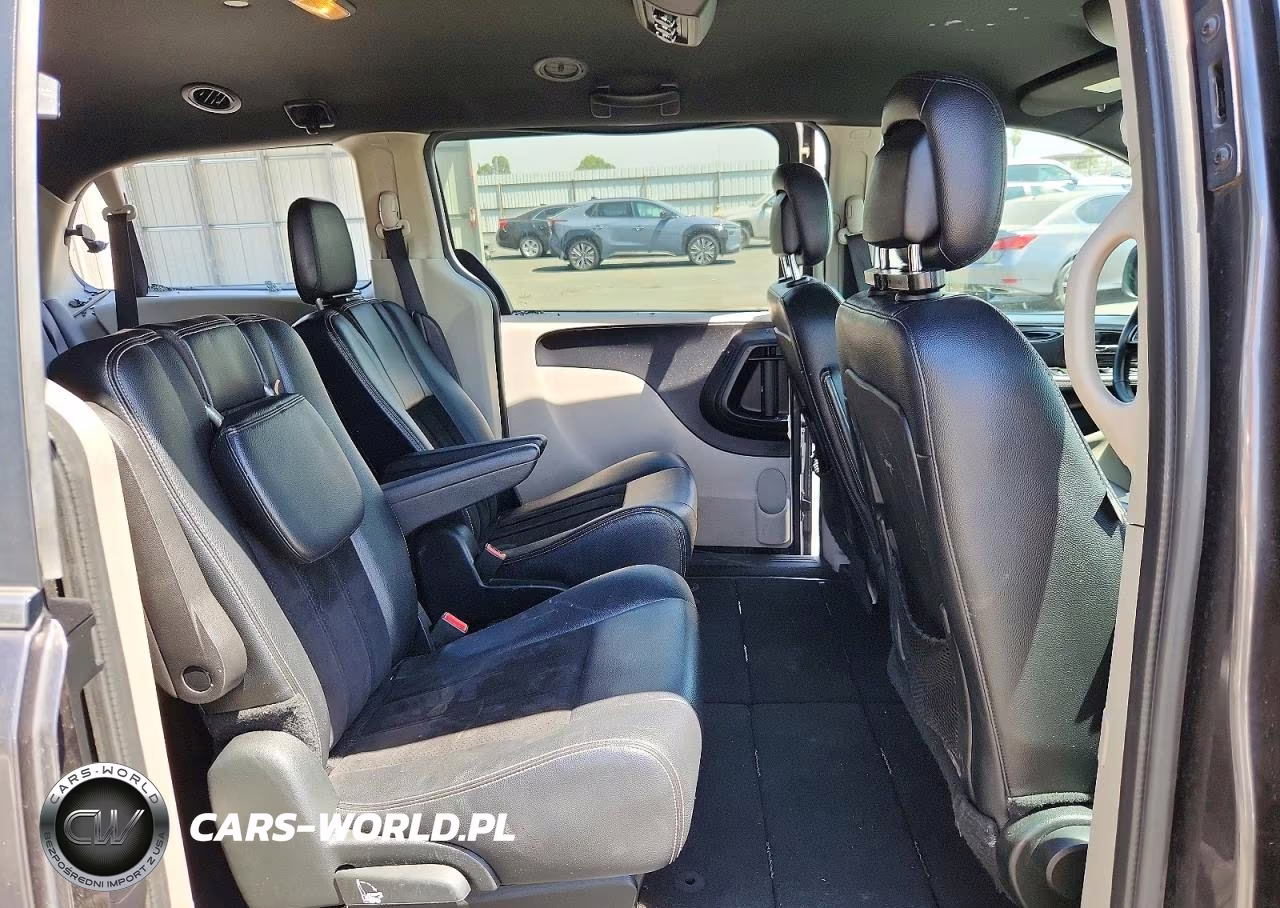 2018 Dodge Grand Caravan Sxt VIN:2C4RDGCGXJR302870 - 11