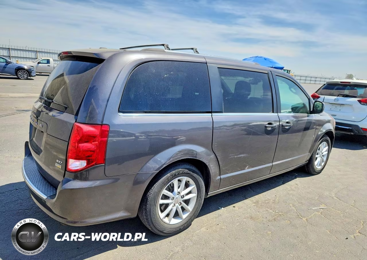 2018 Dodge Grand Caravan Sxt VIN:2C4RDGCGXJR302870 - 3
