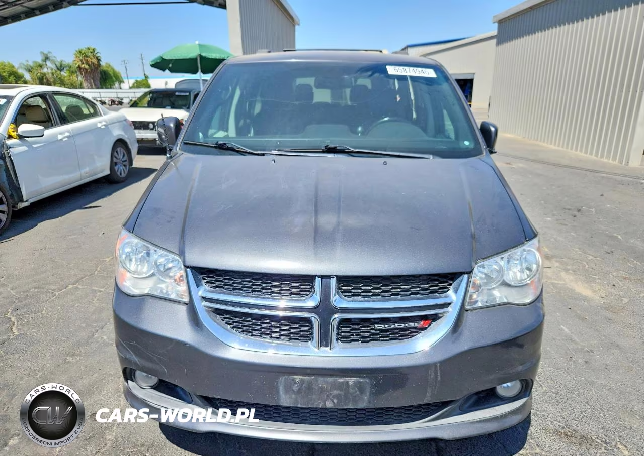 2018 Dodge Grand Caravan Sxt VIN:2C4RDGCGXJR302870 - 5