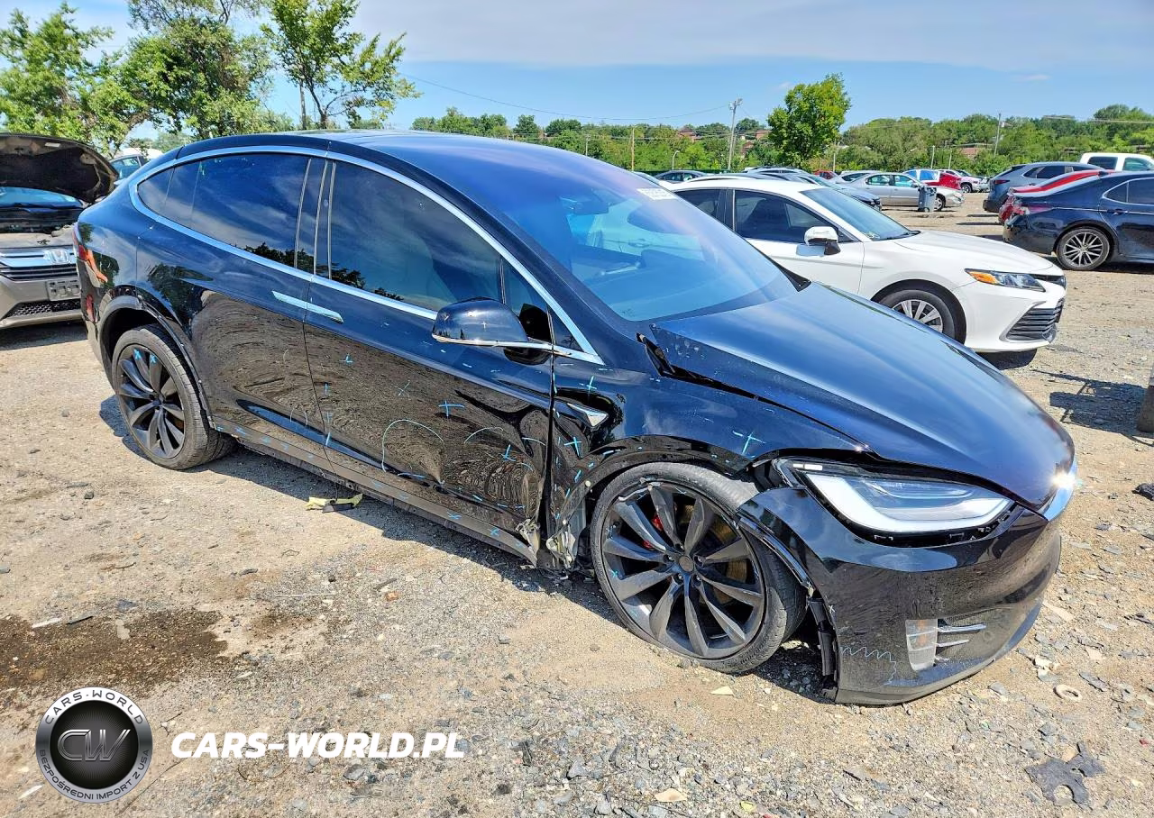 2020 Tesla Model X VIN:5YJXCDE49LF262520 - 4