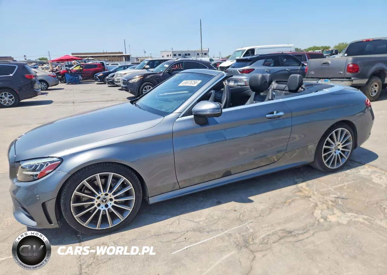 2019 Mercedes-Benz C 300 – zdjęcie 1 z 12