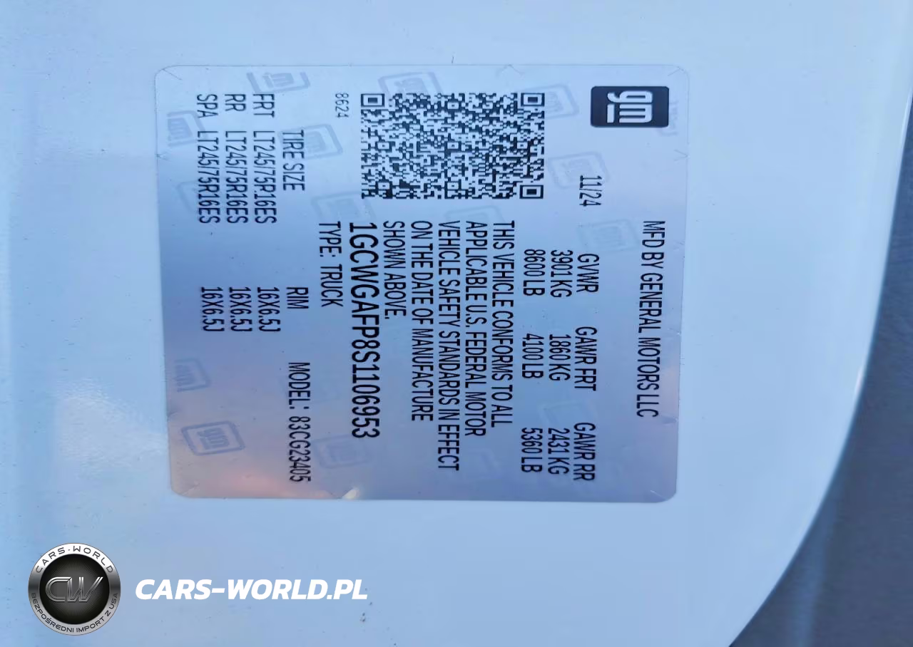 2025 Chevrolet Express 2500 Cargo Delivery Van VIN:1GCWGAFP8S1106953 - 13