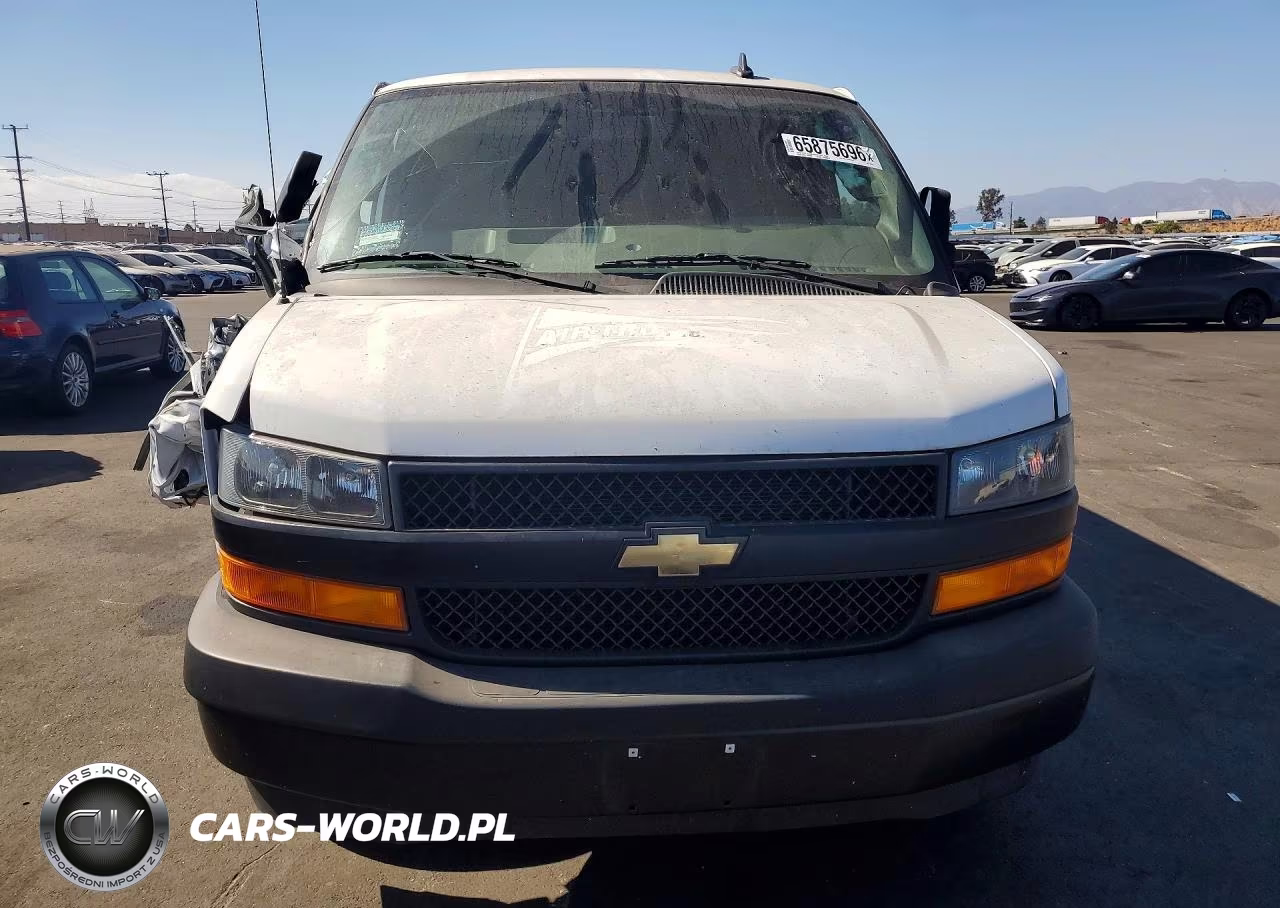 2025 Chevrolet Express 2500 Cargo Delivery Van VIN:1GCWGAFP8S1106953 - 5