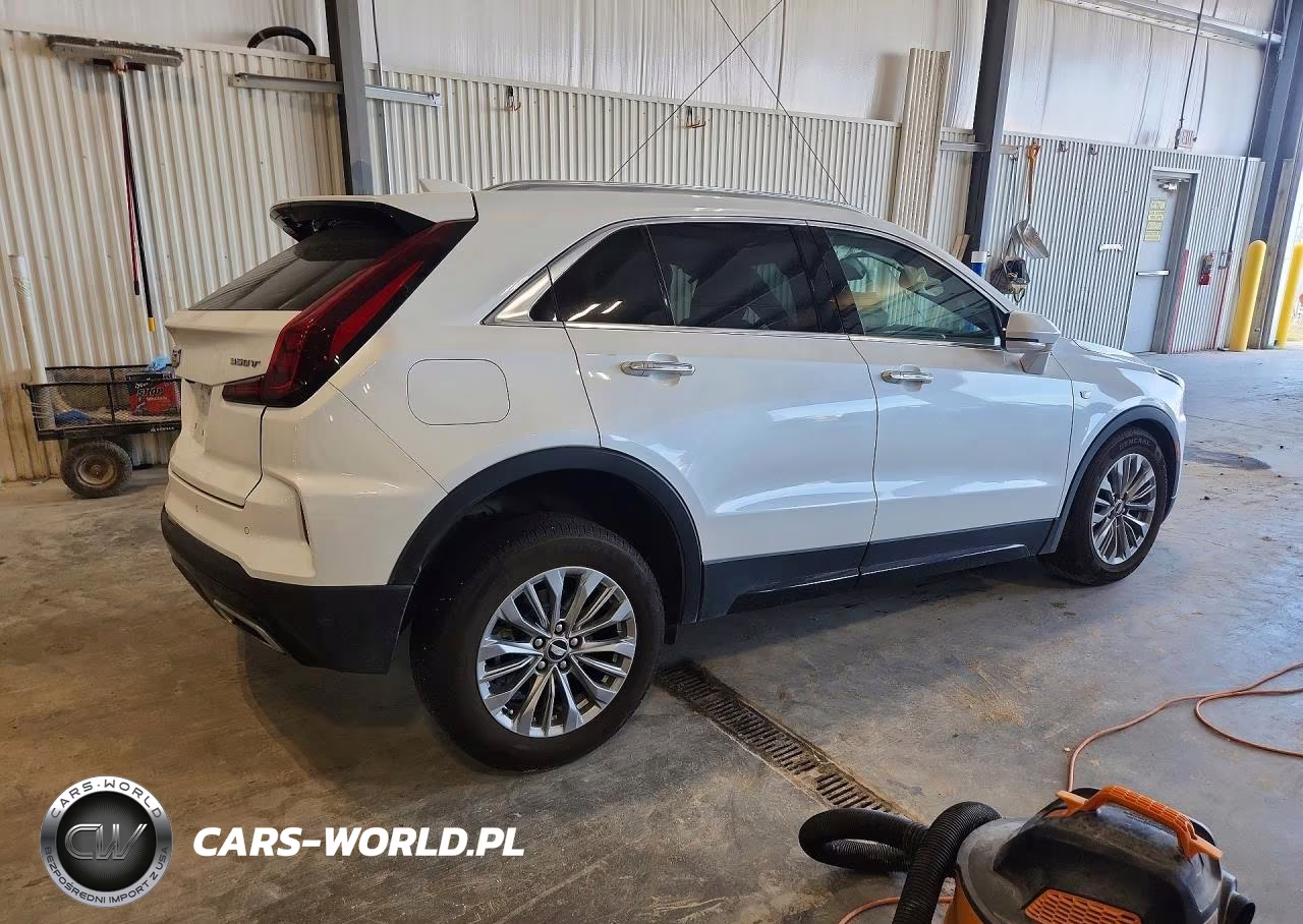 2024 Cadillac Xt4 Premium Luxury VIN:1GYFZDR40RF218294 - 3