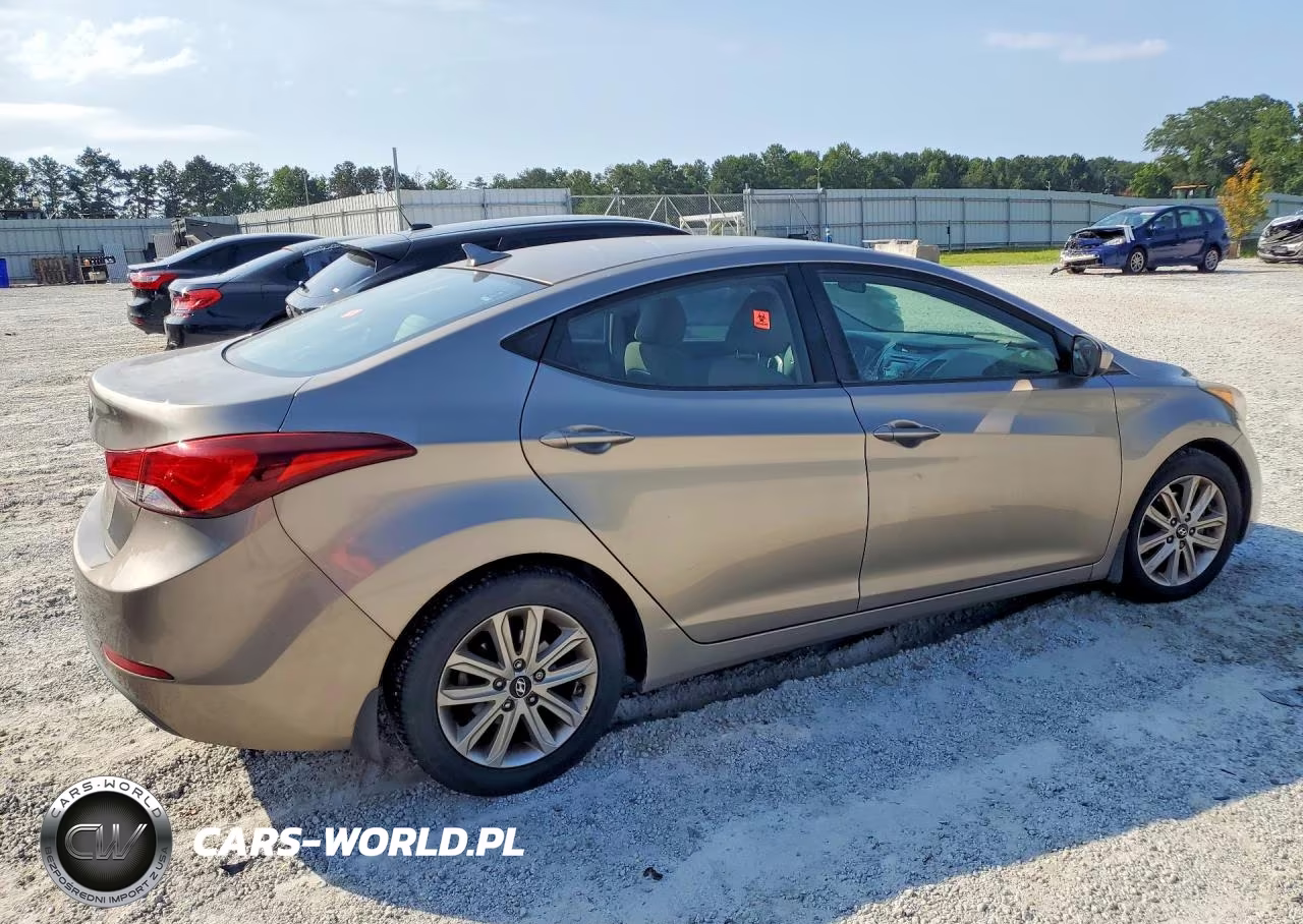 2014 Hyundai Elantra Se VIN:5NPDH4AE1EH501596 - 3