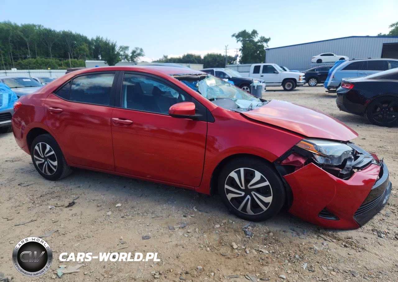 2019 Toyota Corolla Le VIN:5YFBURHE3KP856404 - 4