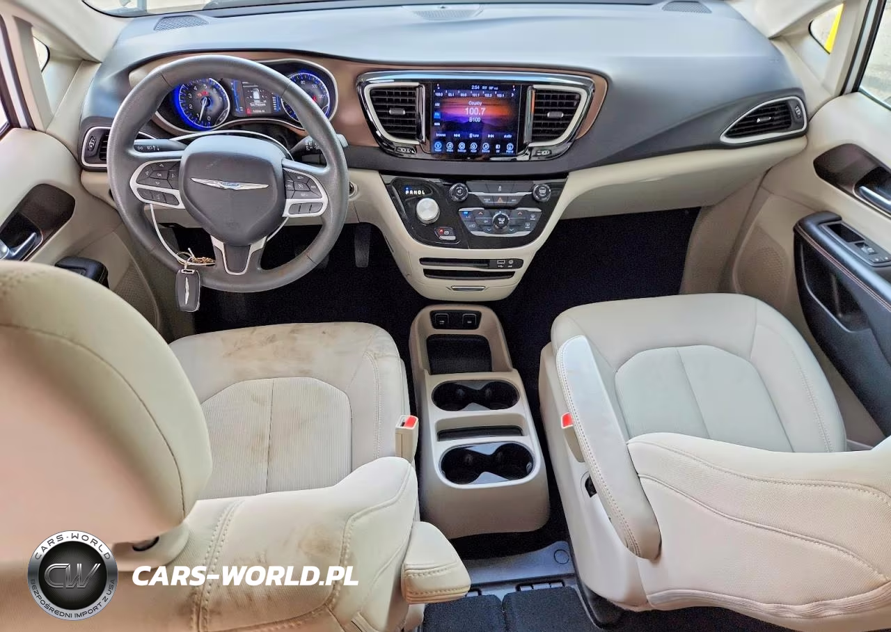 2017 Chrysler Pacifica Touring VIN:2C4RC1DG7HR522329 - 8