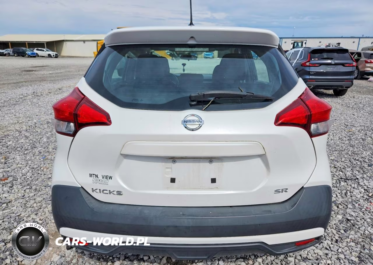 2019 Nissan Kicks Sr VIN:3N1CP5CU0KL524410 - 6