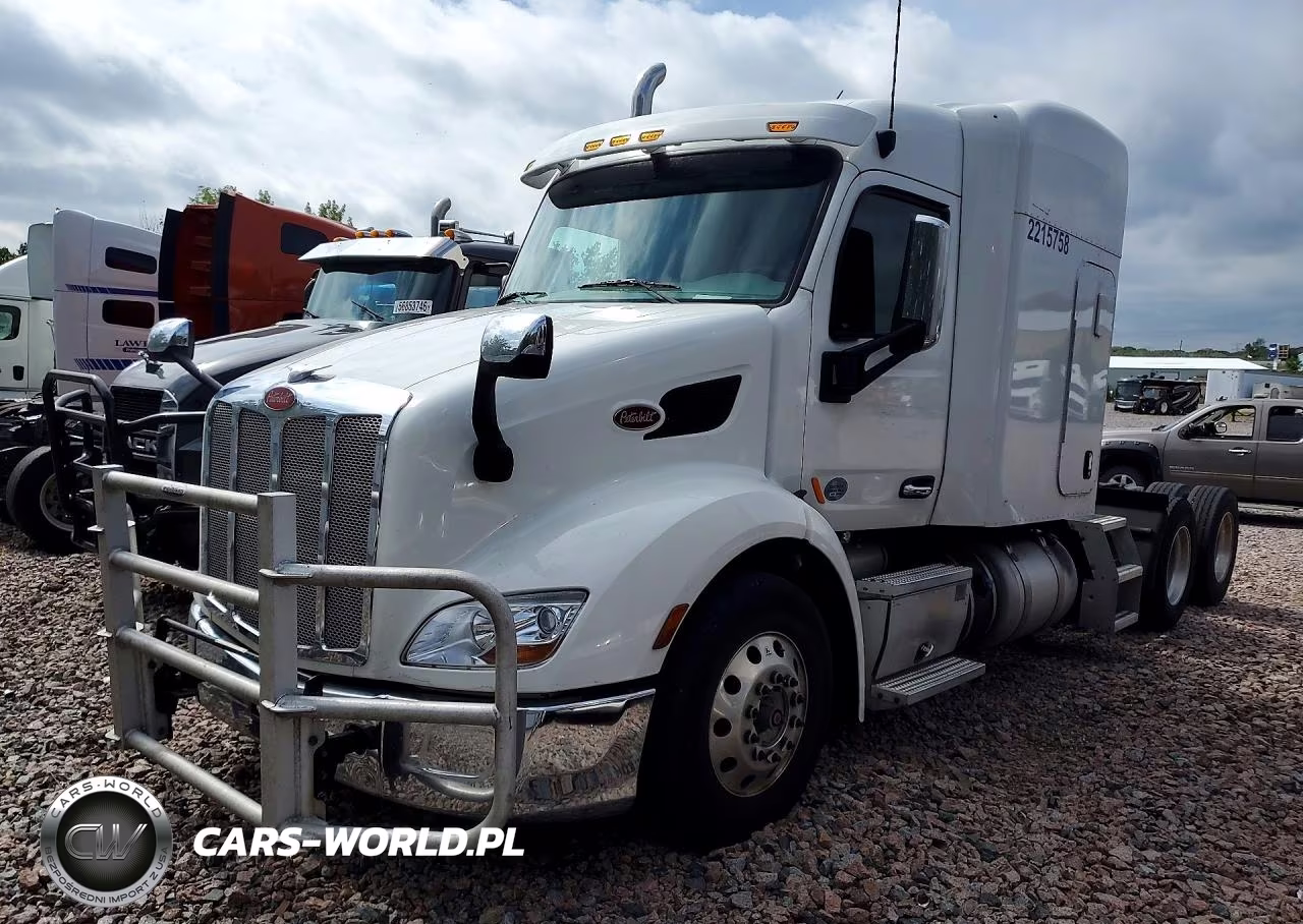 2019 Peterbilt 579 Semi Truck VIN:1XPBDP9X4KD235663 - 1