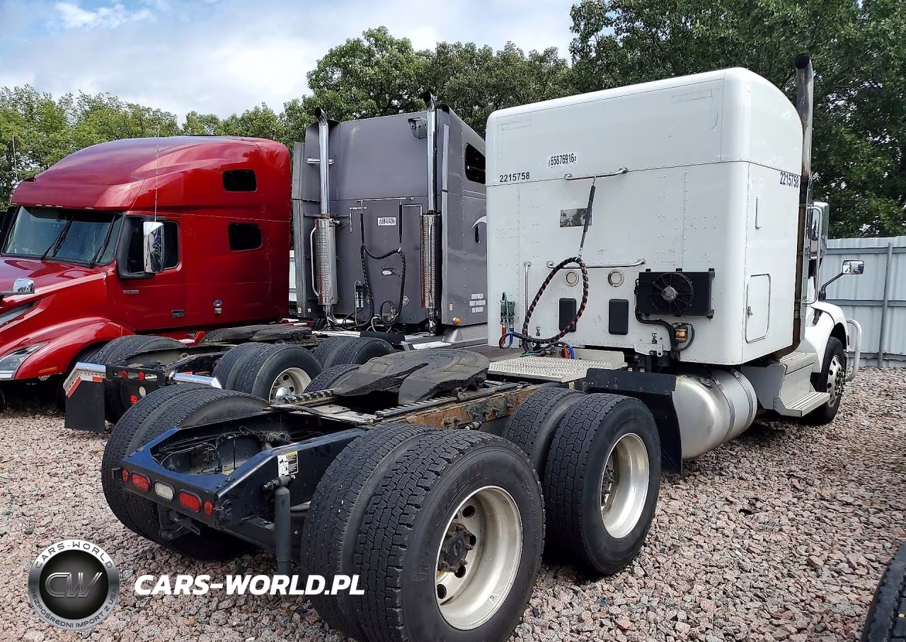 2019 Peterbilt 579 Semi Truck VIN:1XPBDP9X4KD235663 - 3