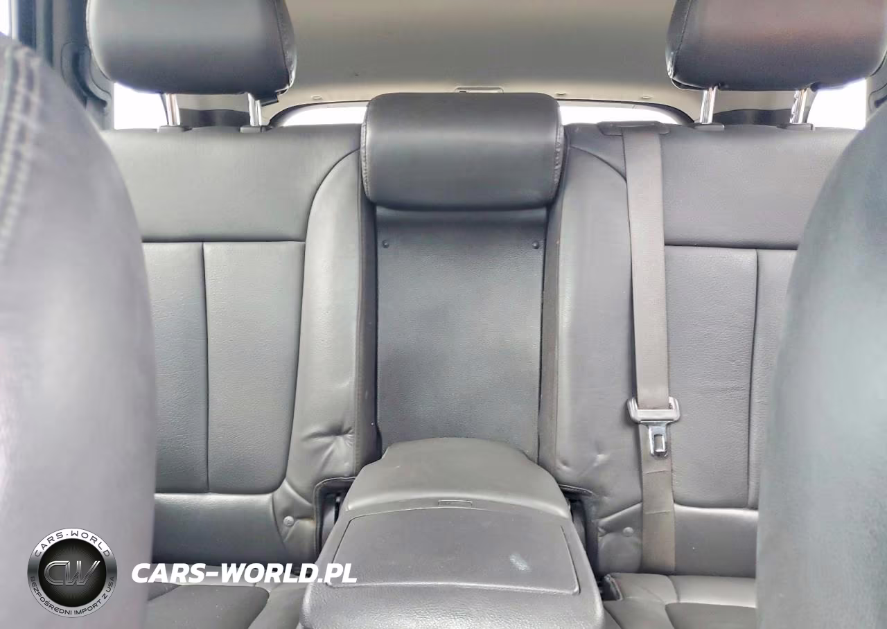 2011 Hyundai Santa Fe Limited VIN:5XYZK3AB5BG044124 - 10