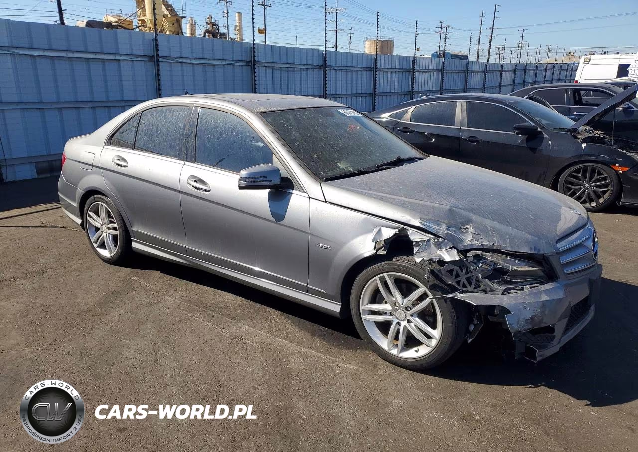 2012 Mercedes-Benz C 250 VIN:WDDGF4HB6CR201191 - 4
