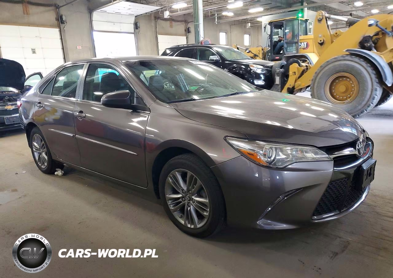 2017 Toyota Camry Se VIN:4T1BF1FK7HU799023 - 4