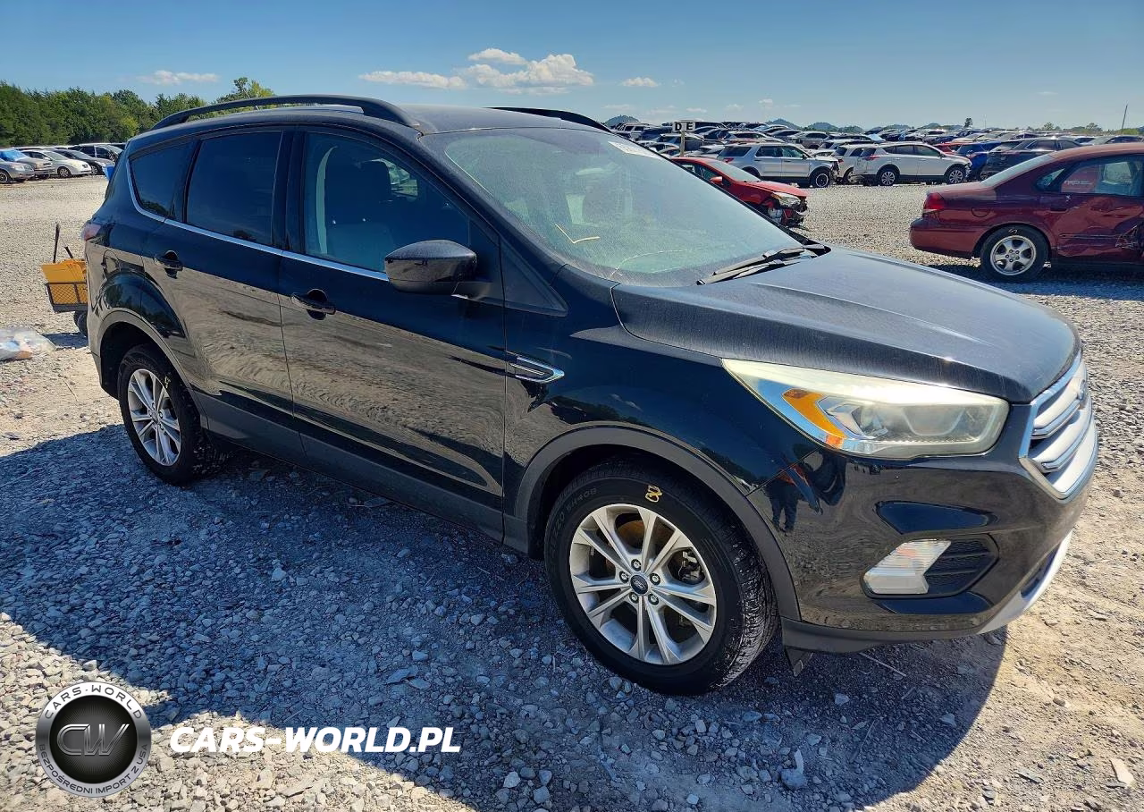 2017 Ford Escape Se VIN:1FMCU9GD2HUC55182 - 4