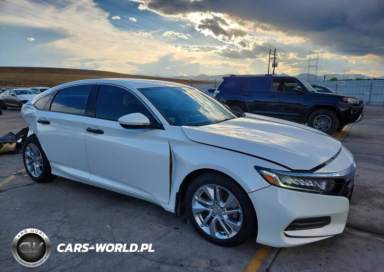 2018 Honda Accord Lx VIN:1HGCV1F1XJA246300 - 4