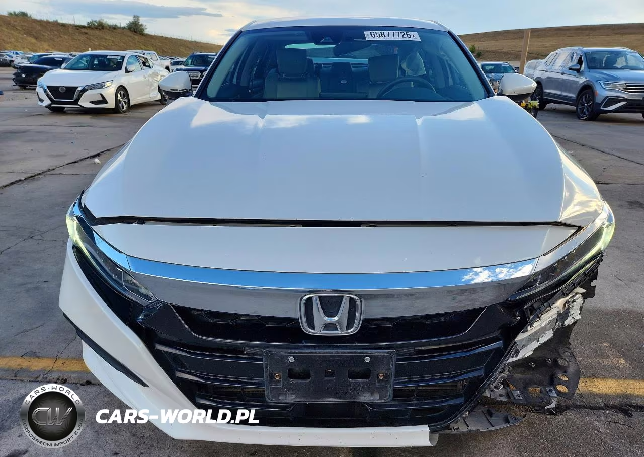 2018 Honda Accord Lx VIN:1HGCV1F1XJA246300 - 5