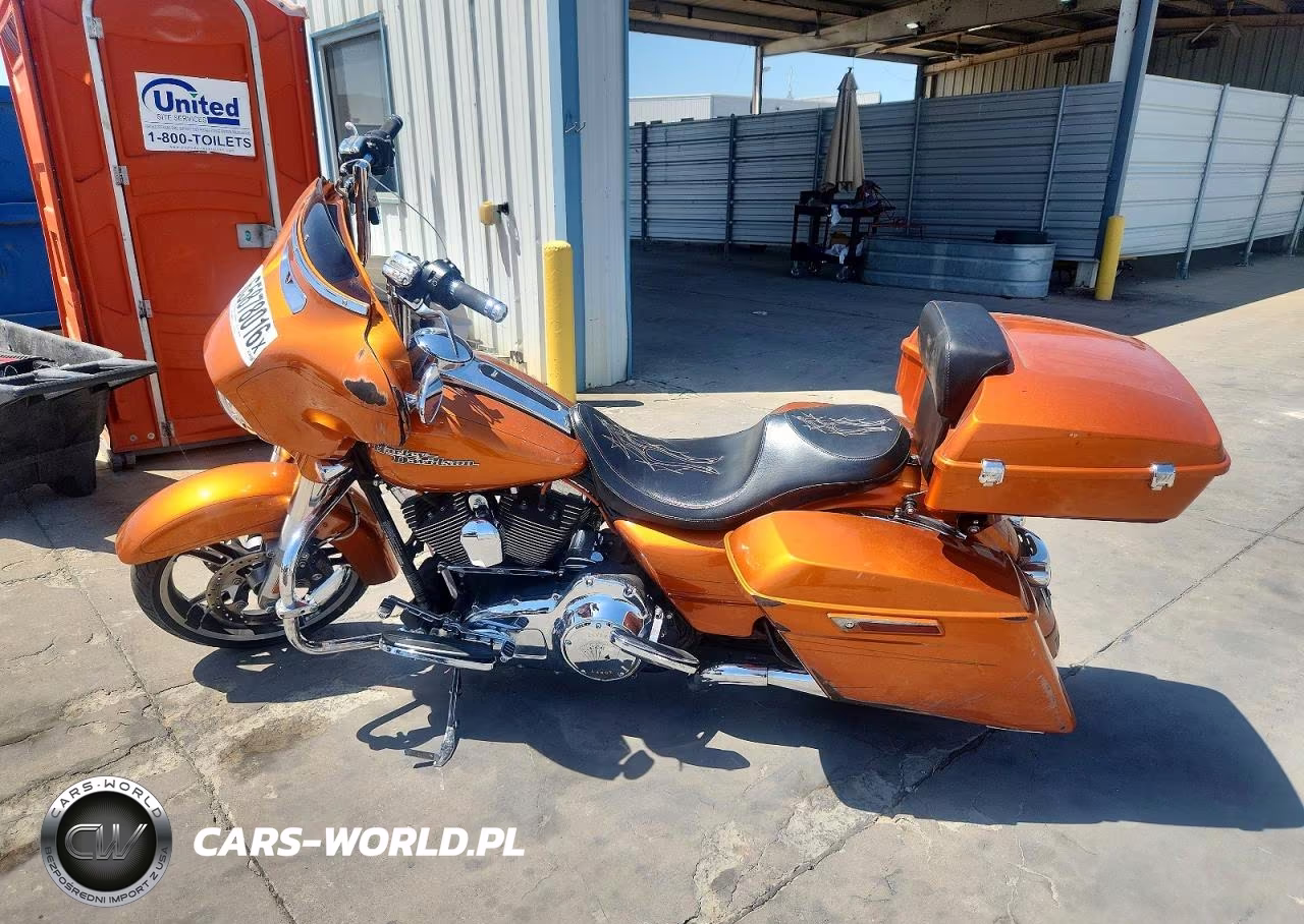 2014 Harley-Davidson Flhxs Street Glide Special VIN:1HD1KRM15EB627924 - 3