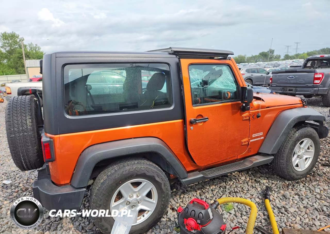 2011 Jeep Wrangler Sport VIN:1J4GA2D10BL625925 - 3