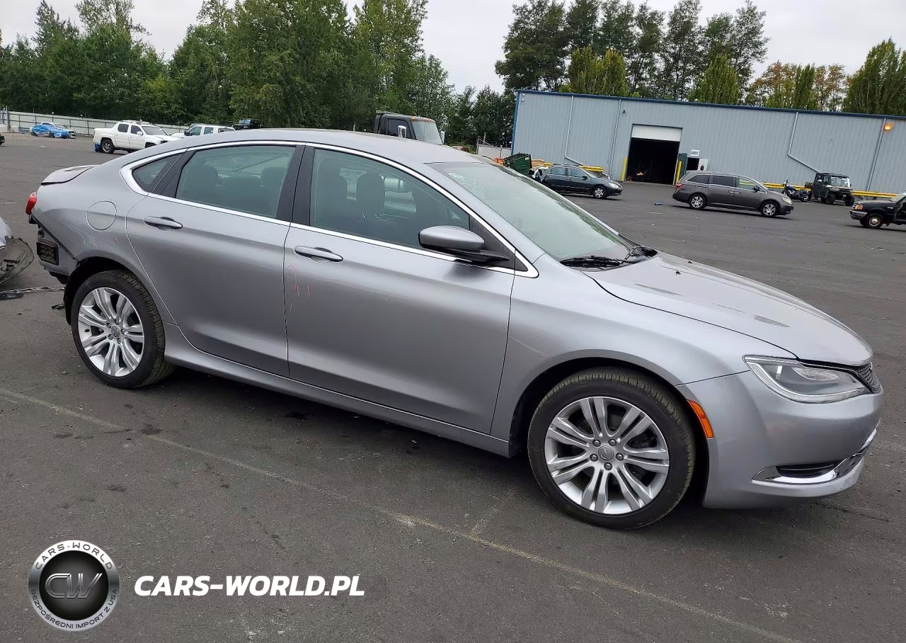 2016 Chrysler 200 Limited VIN:1C3CCCAB2GN106912 - 4