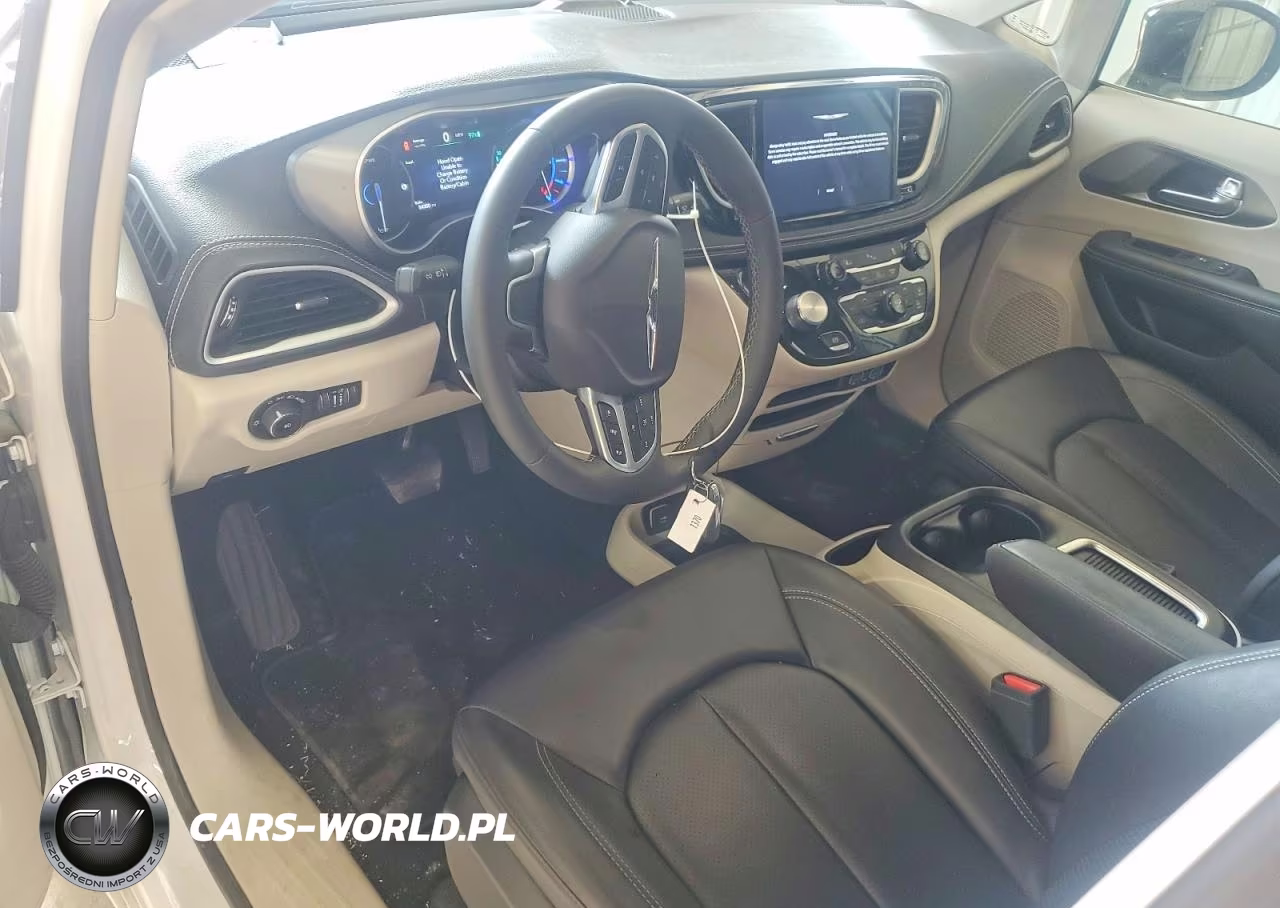 2024 Chrysler Pacifica Hybrid Select VIN:2C4RC1S72RR123803 - 8