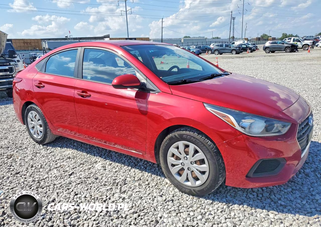 HYUNDAI ACCENT SE VIN:3KPC24A35JE016601 - 4