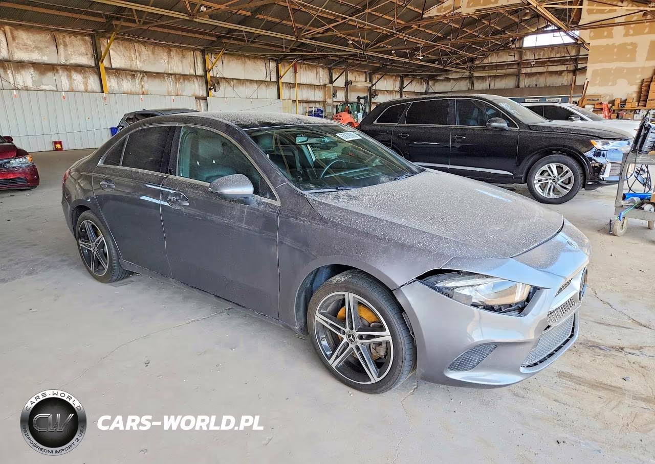 2019 Mercedes-Benz A 220 VIN:WDD3G4EB2KW030844 - 4
