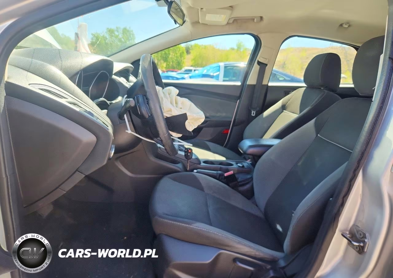 2012 Ford Focus Se VIN:1FAHP3F21CL424675 - 7