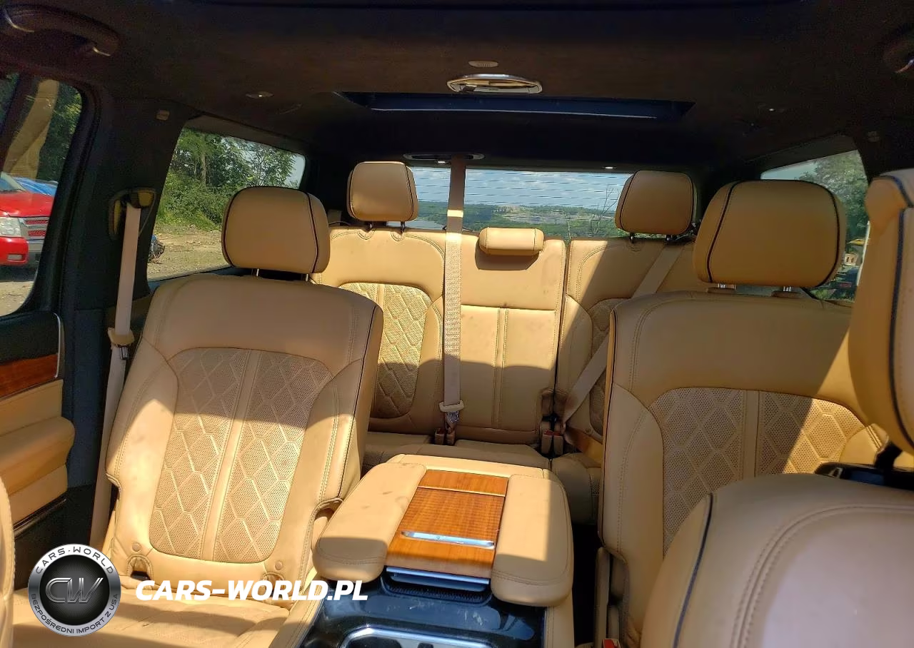 2022 Jeep Grand Wagoneer Series Iii VIN:1C4SJVGJ3NS141643 - 10