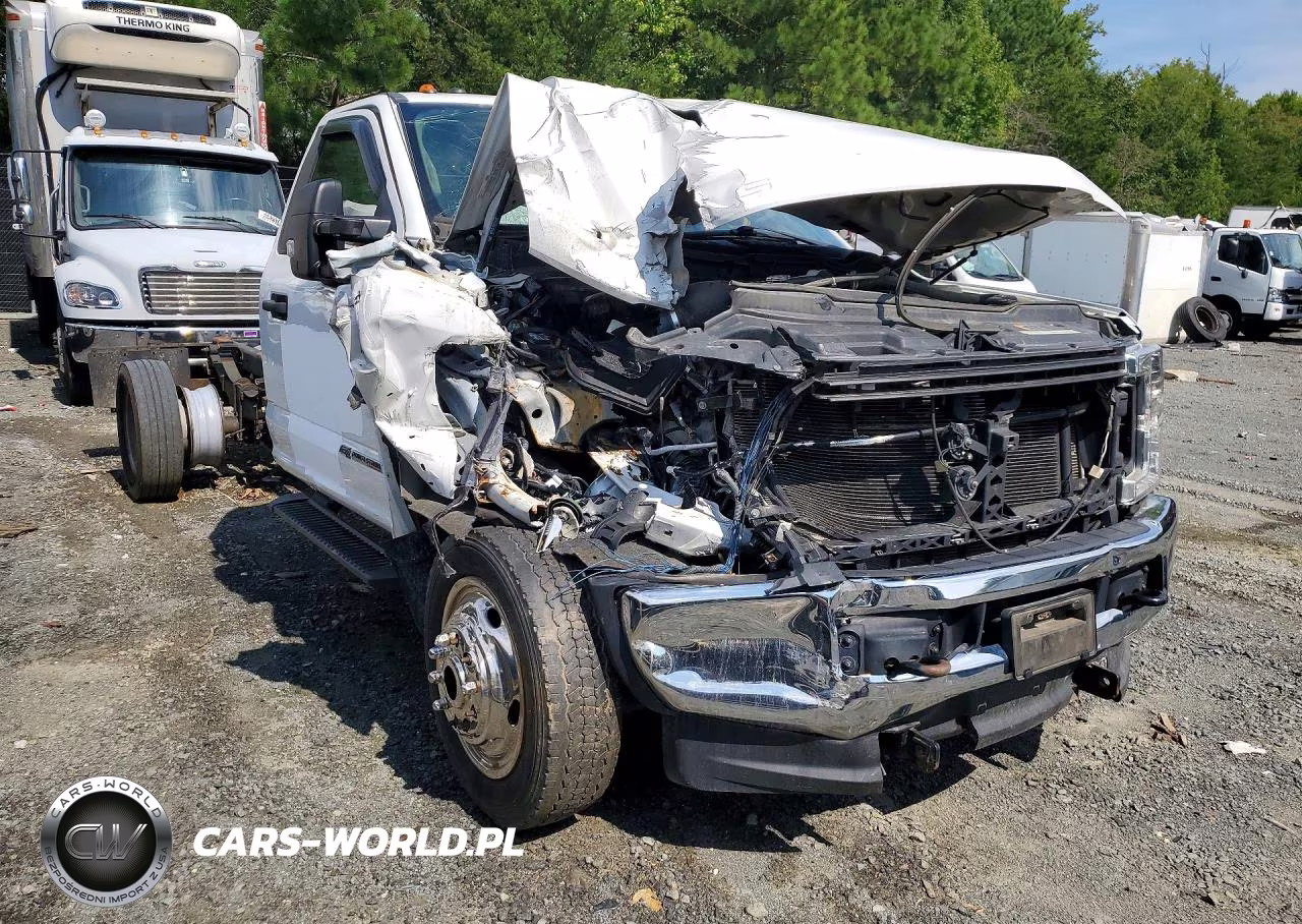 2019 Ford F550 Super Duty VIN:1FDUF5HT8KDA20662 - 4