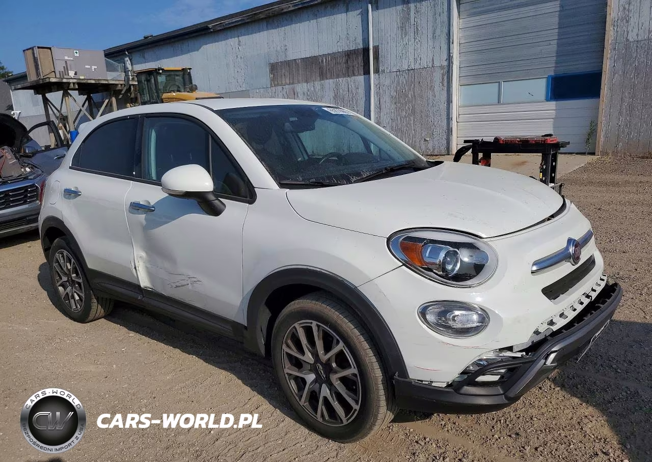 2016 Fiat 500X Trekking Plus VIN:ZFBCFYET0GP343621 - 4