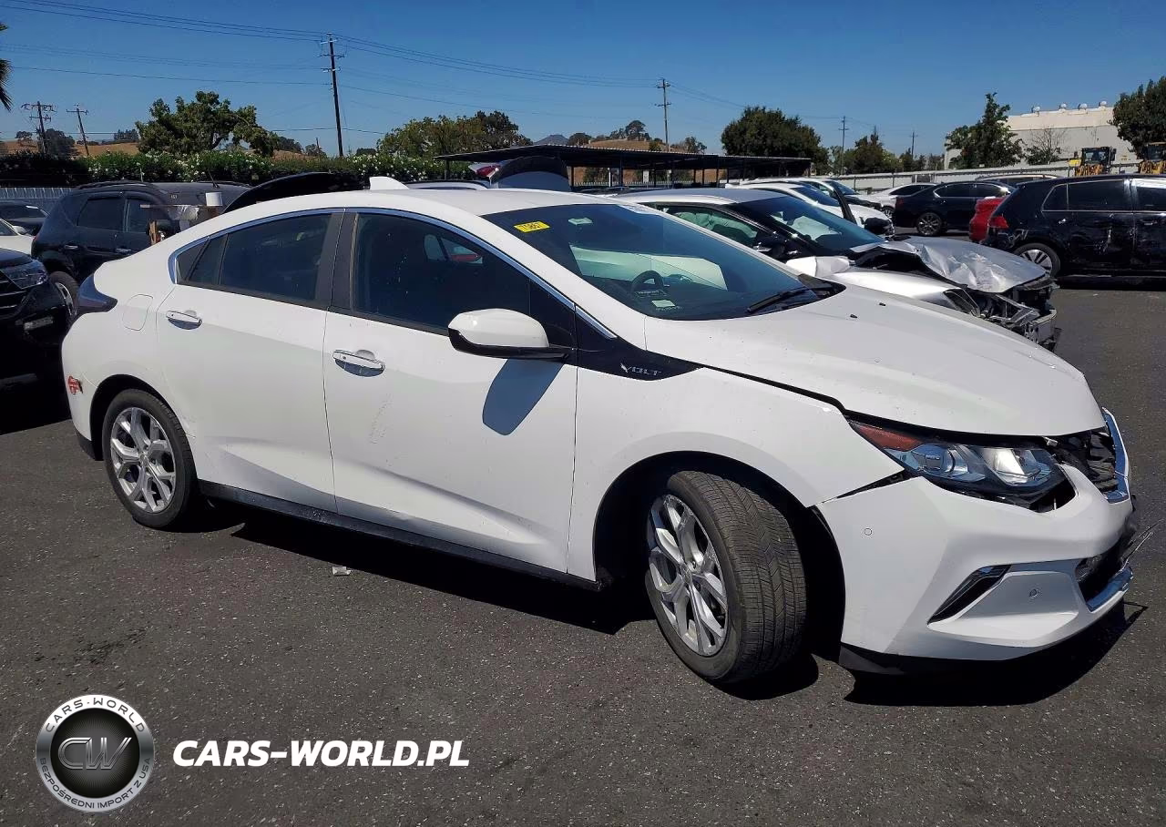 2018 Chevrolet Volt Premier VIN:1G1RD6S56JU106592 - 4